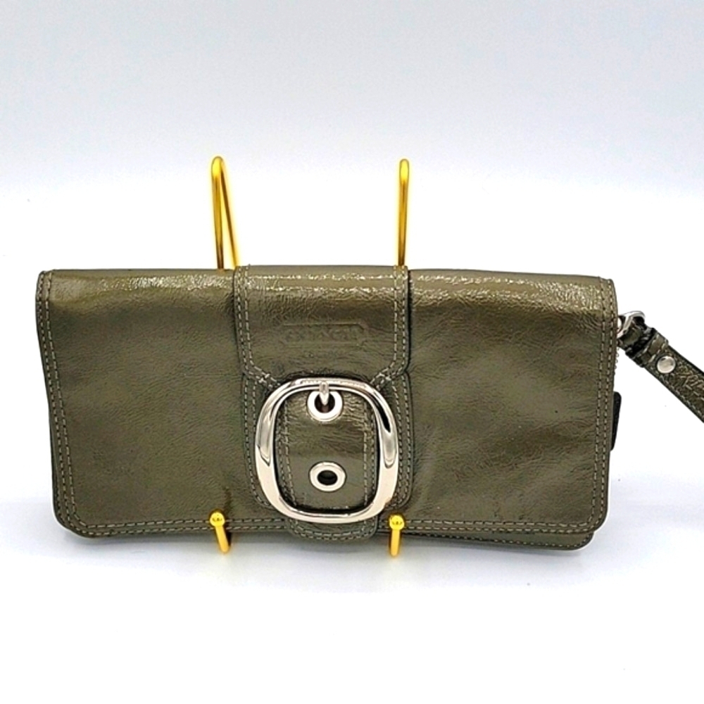 COACH Patten Leather Clutch Wristlet Large Buckle